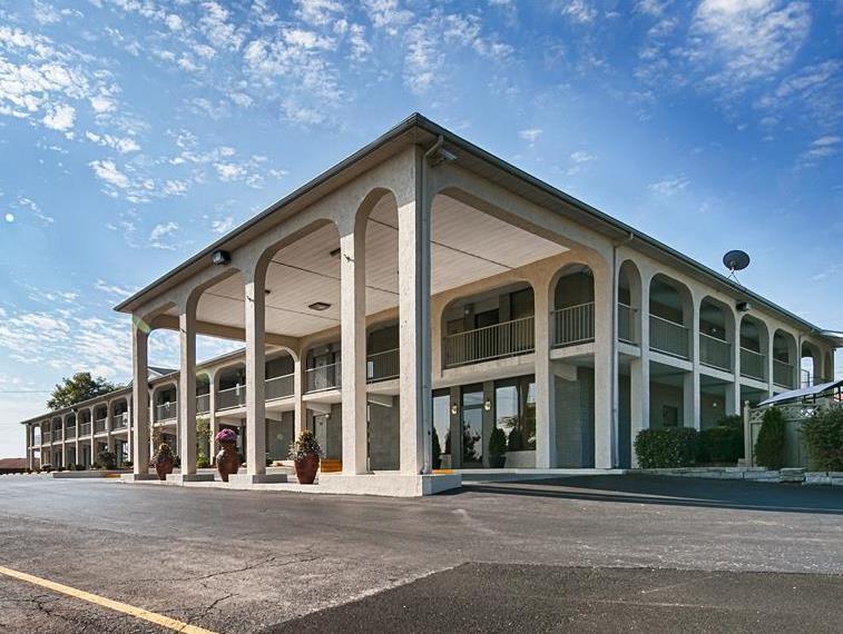 Days Inn By Wyndham Columbia Kentucky Exterior photo